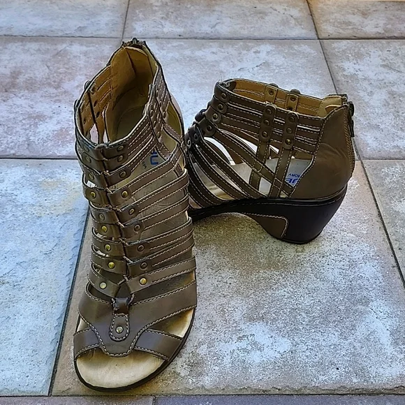 JBU Gladiator Shoes - Picture 6 of 8